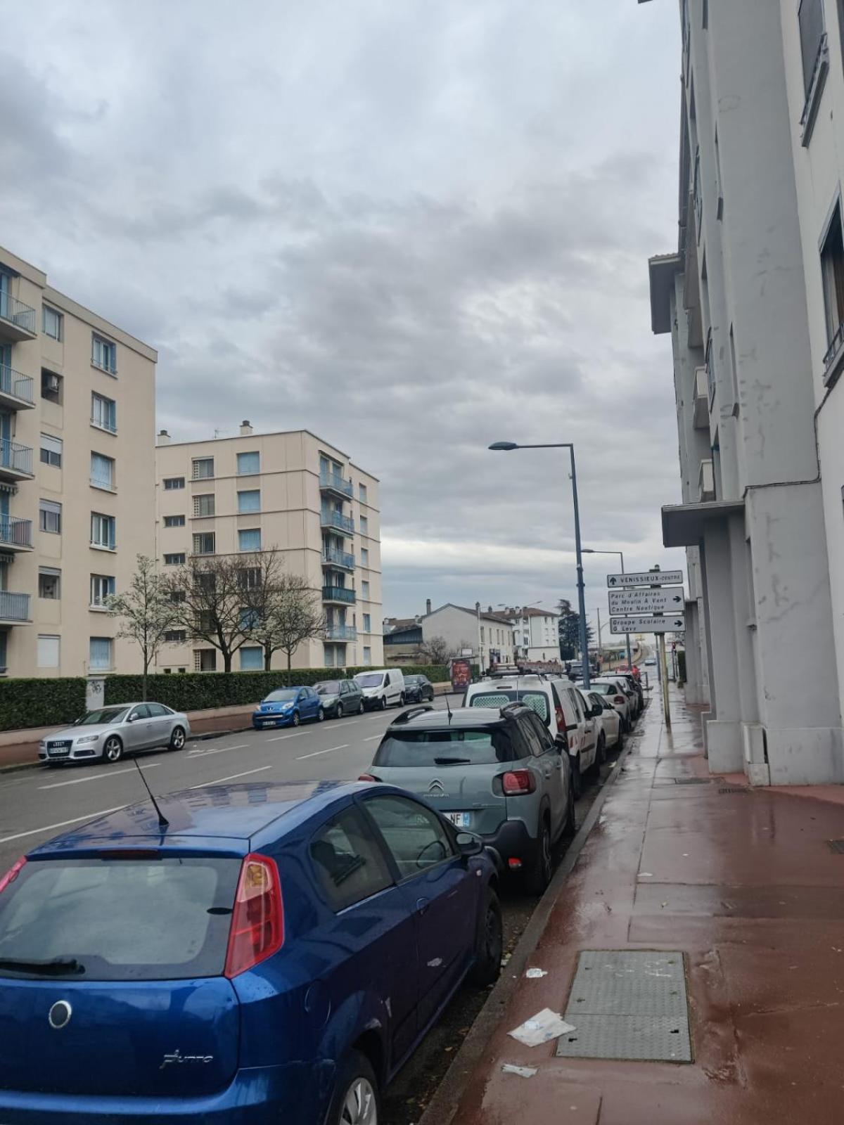 Le Pressense 2 Appartement Vénissieux Buitenkant foto