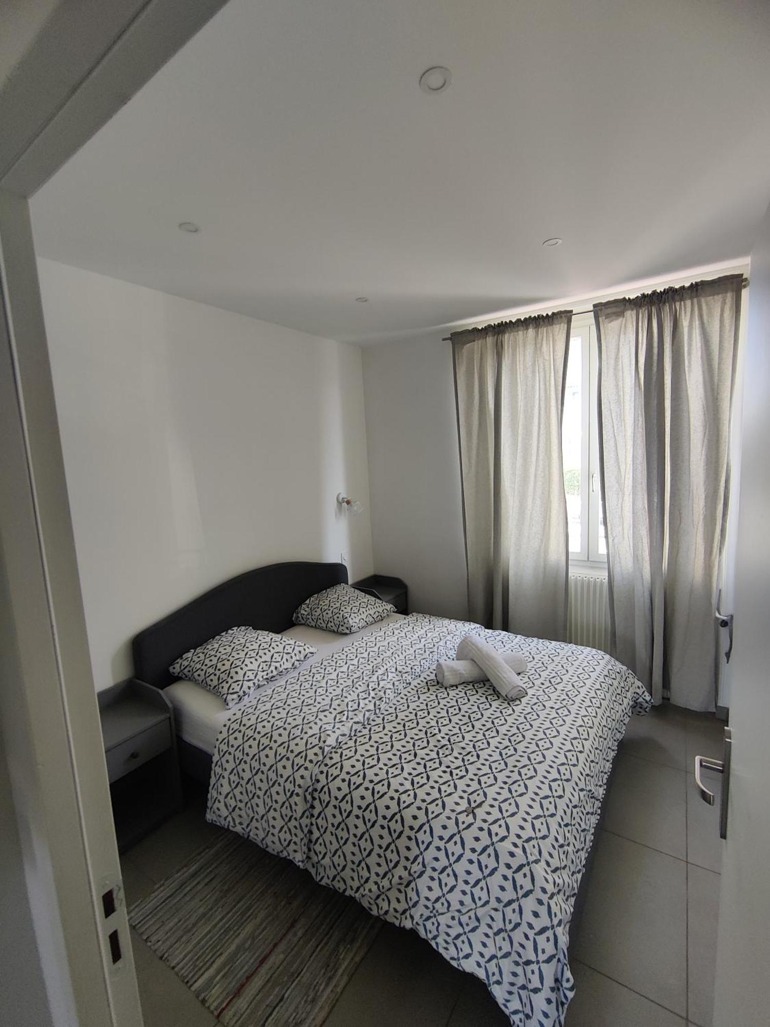 Le Pressense 2 Appartement Vénissieux Buitenkant foto