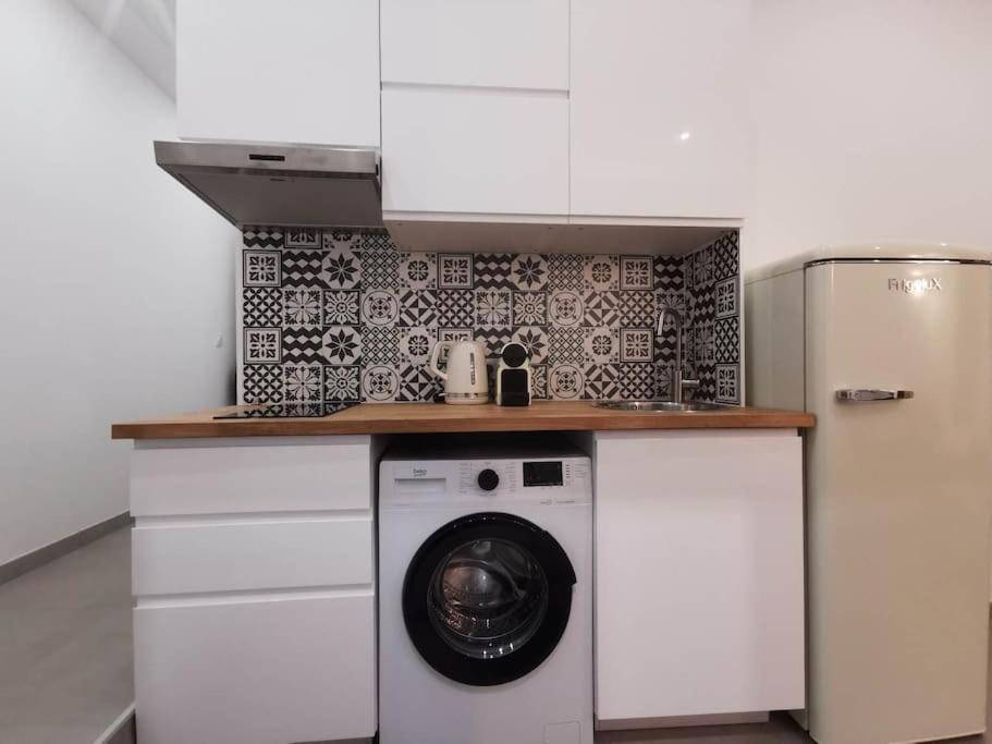 Le Pressense 2 Appartement Vénissieux Buitenkant foto